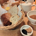 ル・パン・コティディアン 東京オペラシティ店 - 