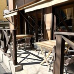 アルペンジロー 本店 - 愛犬同伴可能な屋外席
                                