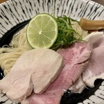 開運橋通 ふじ原 - 【南部美人と宍道湖しじみの塩つけそば】　麺