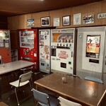 ポピーとよさか - 他にもトーストとカプ麺がある