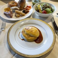 ラ・メール ザ クラシック - ブュッフェ 4,200円
                    エッグベネディクト ラ・メール風
                    