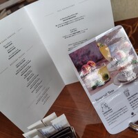 グリロジー バー＆グリル - 