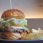 Hare Bare Burger - ベーコンチーズバーガー