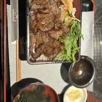 肉匠 牛虎 西中島店 - 