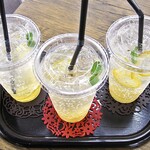 ボンサイ カフェ - 自家製レモネード（アイス）