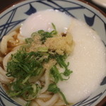 丸亀製麺 - とろろたまうどん