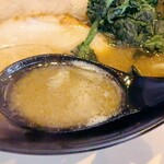 麺屋新月 - 河内家煮干しそばスープ