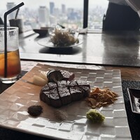 ニュー松坂 梅田32番街店 - 