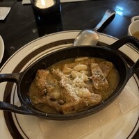 THE THEATRE TABLE - トリッパと白いんげん豆の煮込み