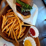 KUA ’AINA Karuizawa Ten - 신슈 소고기 프리미엄 버거(*^_^*)