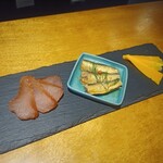 茅場町食堂 History by moto since 2010 - 鮪の生ハム、オイルサーディン、ミモレット（22か月熟成）