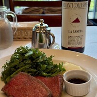 トラットリア グランボッカ - Grilled "Wagyu" 100g
                    特選A5和牛のグリル
