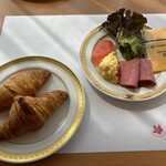 ル・パラディ - クロワッサンとサンドイッチ具材