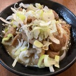 四文屋 - 美味しいモツ煮、新鮮なモツの味がします。
