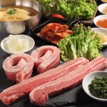 生サムギョプサル専門店 韓国市場 - たくさん食べてね！！！
