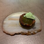 nôtori - 馬肉のタルタル（ロース もつ バラ タテガミ）薪の香りの卵黄 菊芋ゼリー スタチウム