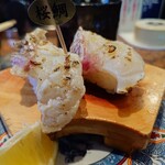 回転すし北海道 - 桜鯛岩塩炙り