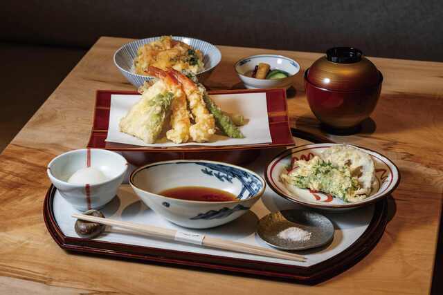 Tempura Yama no Ue Mitsukoshi nihonbashi tennai restaurant in Tokyo, Japan