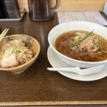手打ち麺 やす田 - 