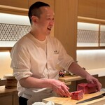 ITAMAE朝太郎 - その他写真:常連のお客様との会話は弾みます。