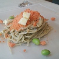アマルフィイ・モデルナ - 冷製パスタは超アルデンテ。トマトのシャーベットが添えられています。