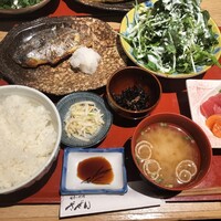 日本料理 ざぜん - 本日の焼魚とお刺身御膳