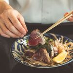 シラカチ 炉端 - 料理写真:鮮魚の藁焼き