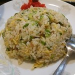 Seikourou - 炒飯の具は焼豚、玉子、青ねぎでやや油多めだがパラパラしっとりタイプで好みの味！