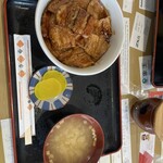 ぶた丼のとん田 - 