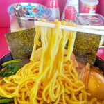 家系ラーメン たつ家 - 