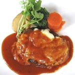 バンマリー - 料理写真:チーズハンバーグ