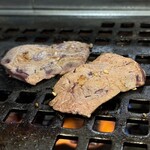 焼肉酒場∞MUGEN - ♾️炙りレバー