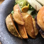 oumesumasshubagasugiya - The skin-on potatoes are delicious!