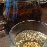 お酒と中華 eito - 白桃烏龍茶はお湯をおかわりして何杯も