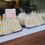 可米元氣漢堡 - どれにしようか迷う