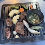 骨付カルビ 新村 - 