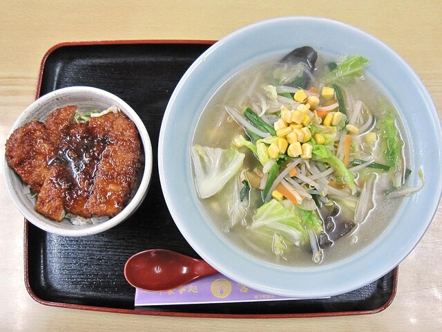 宮古家 &ndash; 会津坂下の家庭的食堂 | 地元の味と温かいサービス