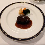 馬車道十番館 レストラン - 黒毛和牛フィレ肉のポワレ トリュフソース