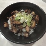 濃厚辛味噌ラーメン からみそや - チャーシュー丼まぶし400円or LINEクーポン3枚