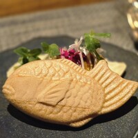 鉄板焼き 恵伝 - 前菜 ズワイガニと雲丹の最中