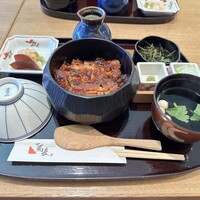 ひつまぶし名古屋備長 ラシック店 - ひつまぶし（0.75尾）吸物・清物付
                　　　　　ご飯少なめ　　　　税込3,980円