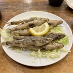魚三酒場 - ワカサギ唐揚げ