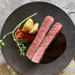 "ジョスパーグリル"炭の香りと熱が生み出す、至高のひと皿。