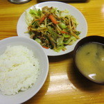 中華 井上 - 肉野菜炒めライス
