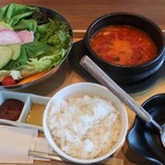 サムギョプサルと野菜 いふう - ・「彩り野菜のサムギョプサルランチセット(¥1600)」のお盆。