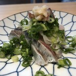 寿司処 海 - イワシのたたきは鮮度抜群！