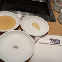 ビーフキッチン 恵比寿店 - レモンと焼肉タレ