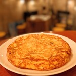 バル・バロッサ - 美濃さくらたまごと岐阜じゃがいものスパニッシュ・オムレツ (ハーフ) (730円)