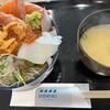 UORIKI FISH MARKET - 上海鮮丼 1500円