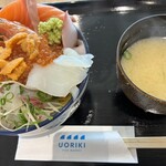 UORIKI FISH MARKET - 上海鮮丼 1500円